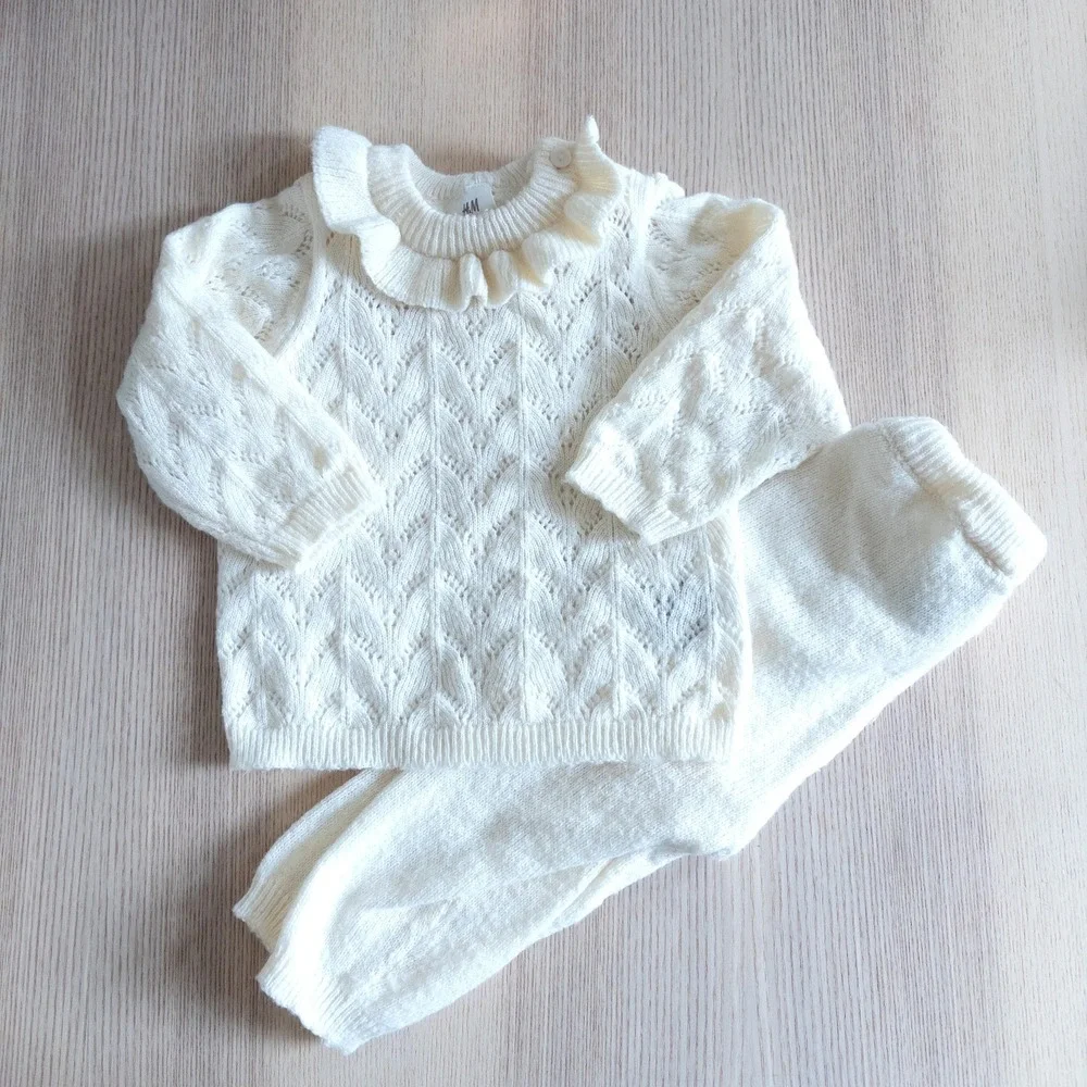 H&M Sweater Set Cream Pointelle Knit Ruffle Collar Pants Baby 6 Months